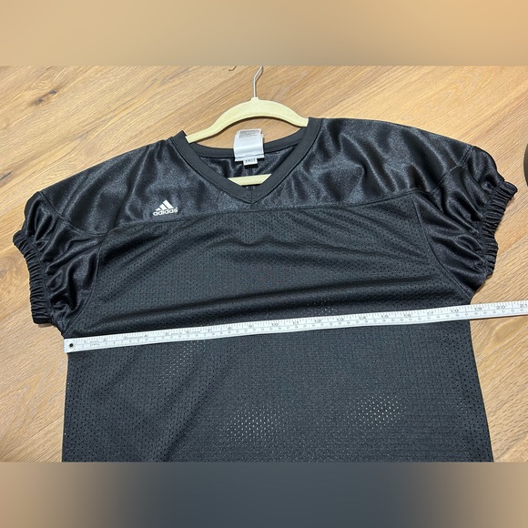 Large Adidas Football Jersey, Kids Large, Fits Like Fitted small/medium adult - Picture 8 of 9